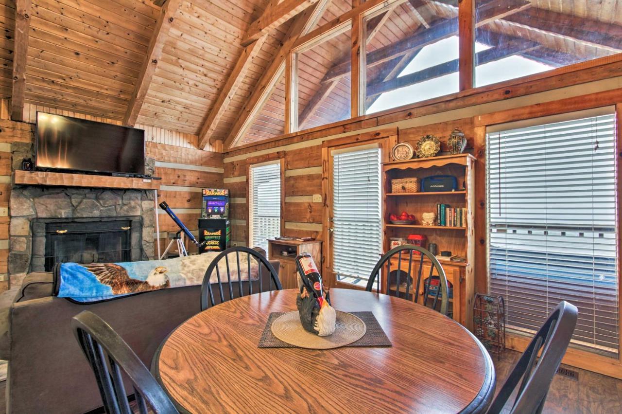 Sevierville Cabin With Private Hot Tub And Fireplace! Exterior foto